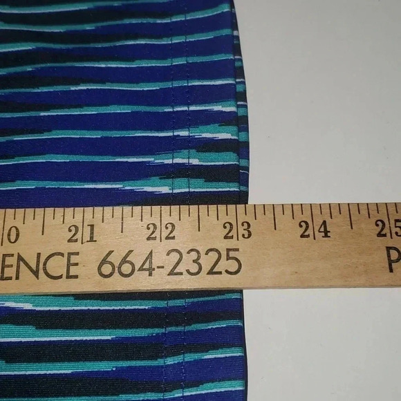 Fila Sport Performance Tank Shelf Bra Size L - Picture 13 of 13